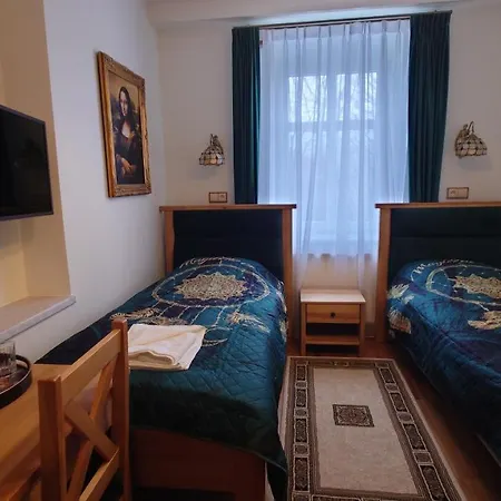 Hotel Bali Ulica Strumykowa 6 59-850 Zdroj