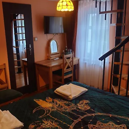 Hotel Bali Ulica Strumykowa 6 59-850 Zdroj